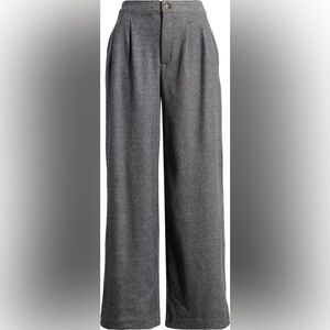 Dream Flannel Trousers by
Faherty NWT